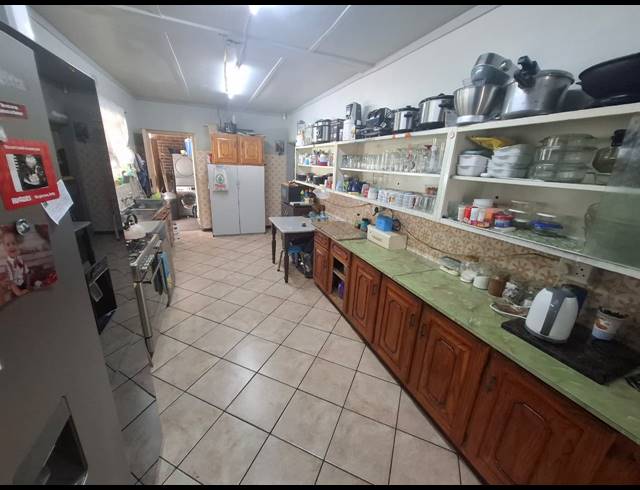 4 BEDROOM HOUSE FOR SALE IN VANDERBIJLPARK CW 5